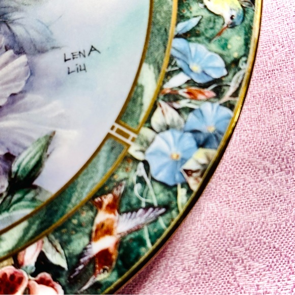 LENA LIU ‘RUBY THROATED HUMMINGBIRD’ COLLECTOR’S PORCELAIN PLATE — First Issue - Picture 3 of 9